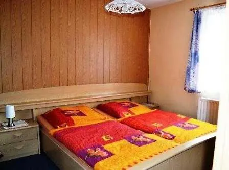 Casa vacanze Im Gruenen, 50 M Zum